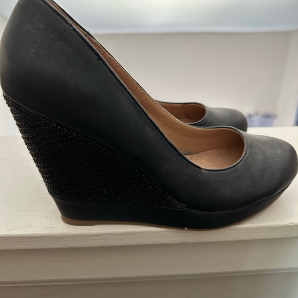 NEW call is spring wedges - Picture 3 of 4